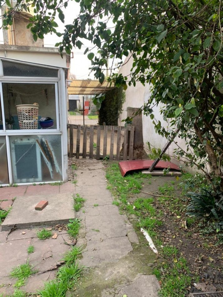 VENTA CASA 3 AMBIENTES JOSE C. PAZ CON ENTRADA DE AUTO - SE ACEPTA FINANCIACION