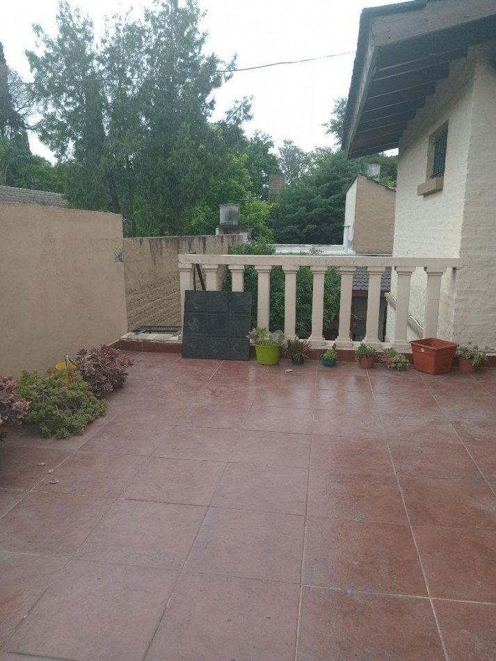 VENTA CASA 5 AMBIENTES BELLA VISTA CON QUINCHO Y PILETA