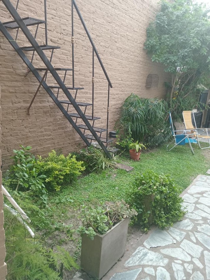 VENTA CASA 5 AMBIENTES BELLA VISTA CON QUINCHO Y PILETA