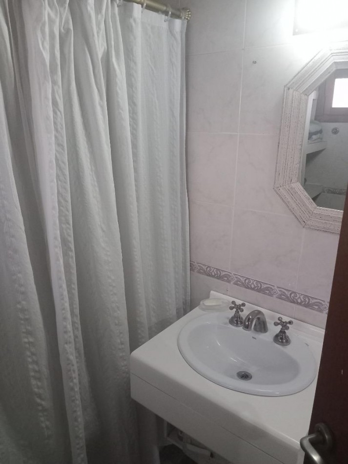 VENTA CASA 5 AMBIENTES BELLA VISTA CON QUINCHO Y PILETA