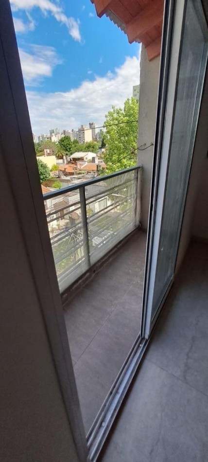 DEPARTAMENTO 3 AMBIENTES CON BALCON