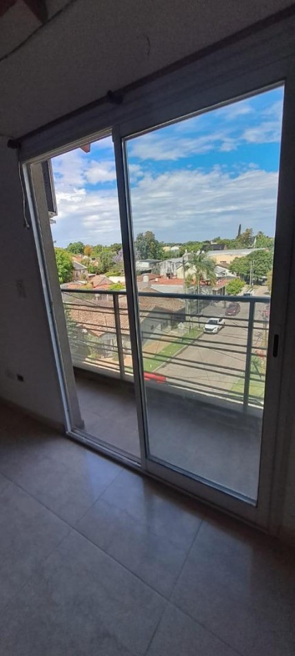 DEPARTAMENTO 3 AMBIENTES CON BALCON