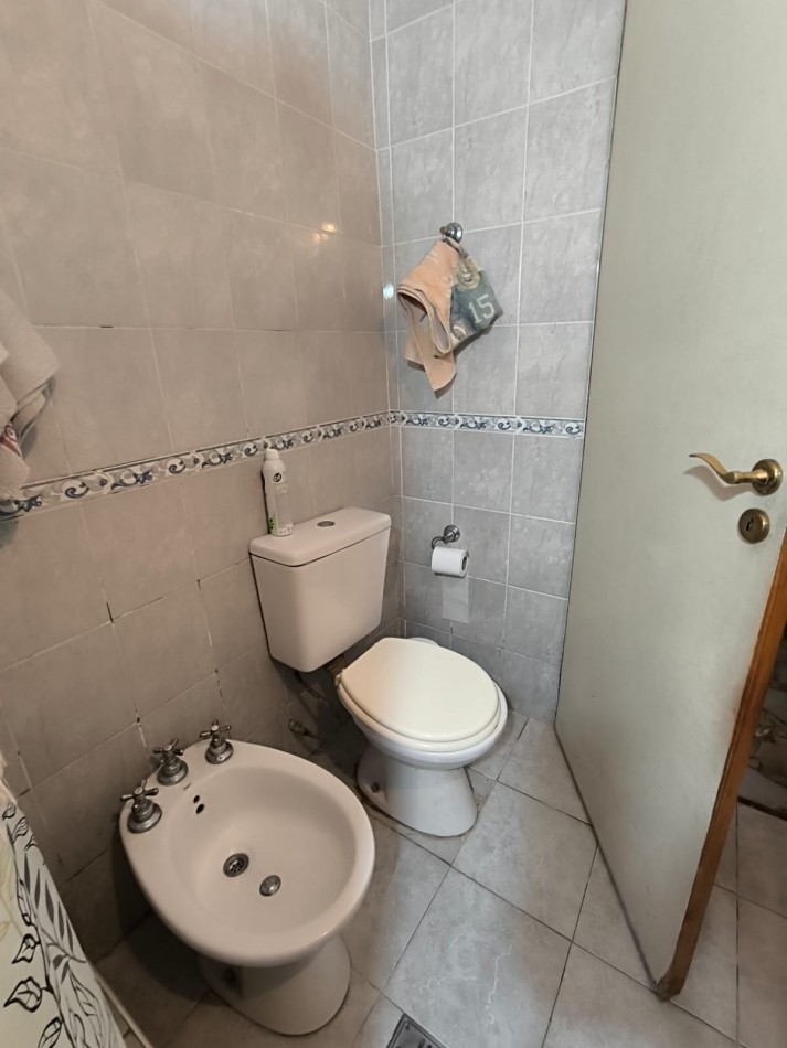 VENTA CASA 4 AMBIENTES CON PARQUE Y PILETA MUÑIZ APTO CREDITO