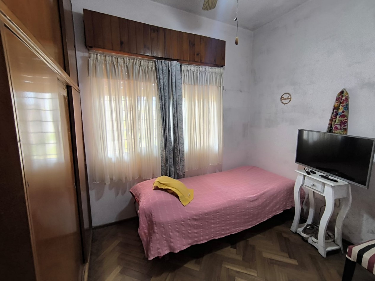 VENTA CASA 4 AMBIENTES CON PARQUE Y PILETA MUÑIZ APTO CREDITO