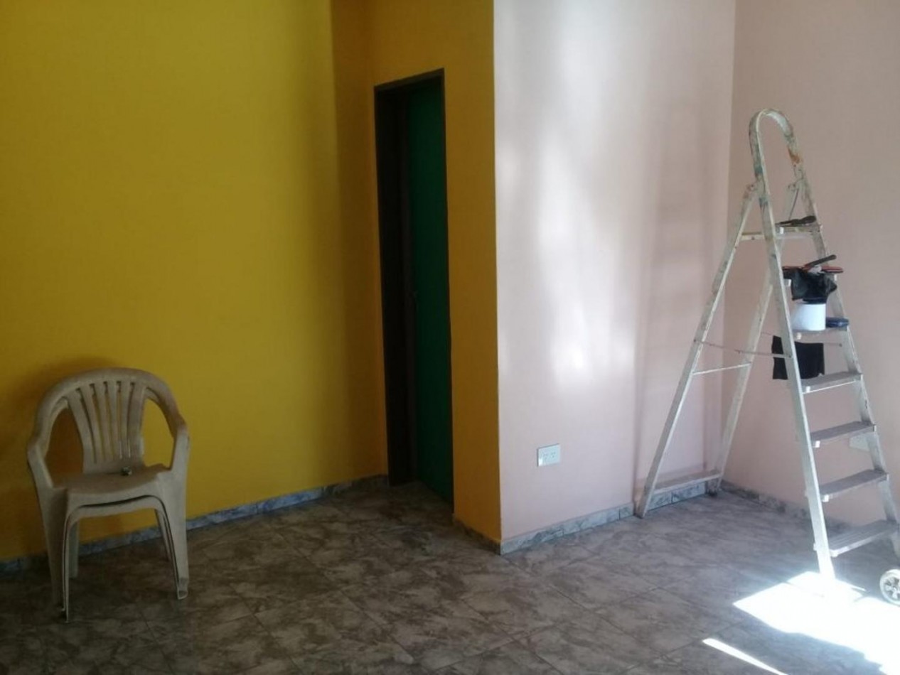 VENTA CASA 3 AMBIENTES CON PATIO Y PILETA BELLA VISTA