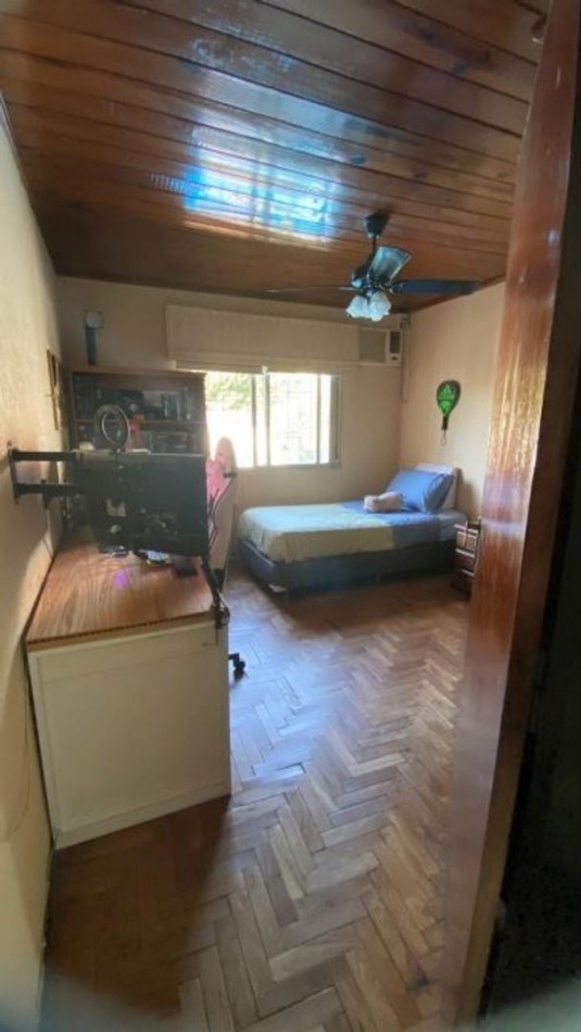 VENTA CASA 3 AMBIENTES CON PATIO Y PILETA BELLA VISTA