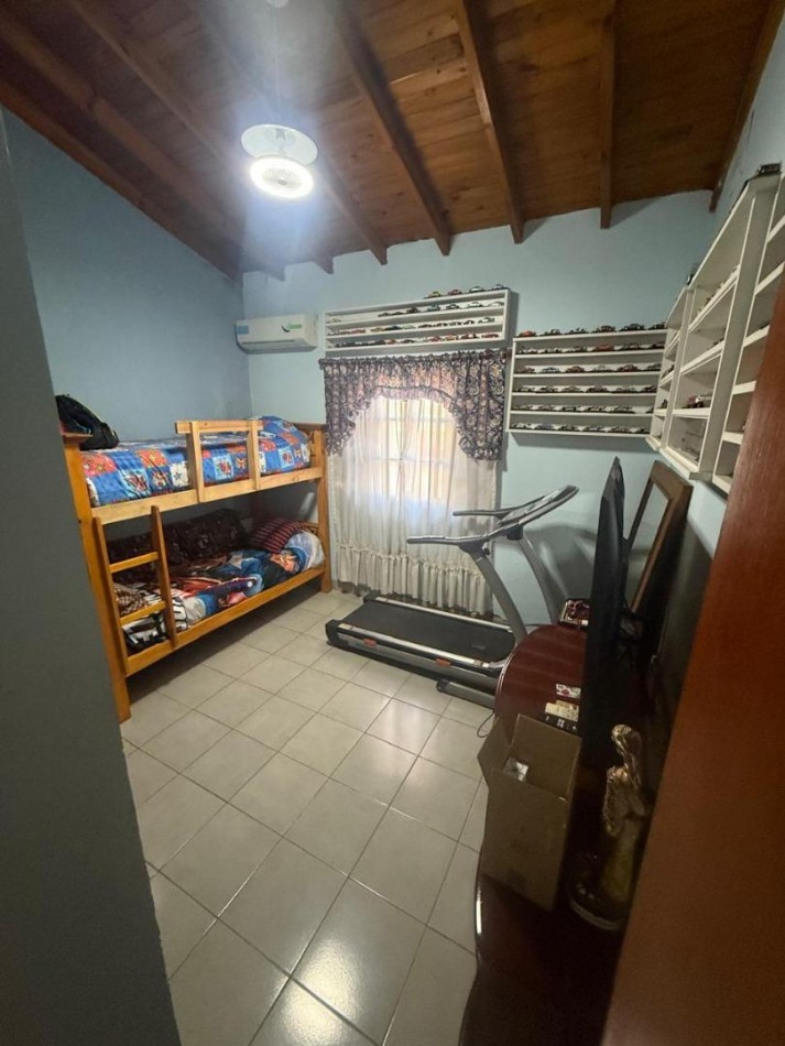 VENTA CASA 3 AMBIENTES CON PILETA Y QUINCHO SAN MIGUEL 