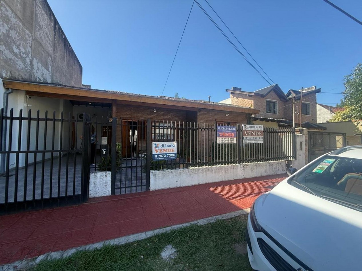 VENTA CASA 3 AMBIENTES CON PILETA Y QUINCHO SAN MIGUEL 