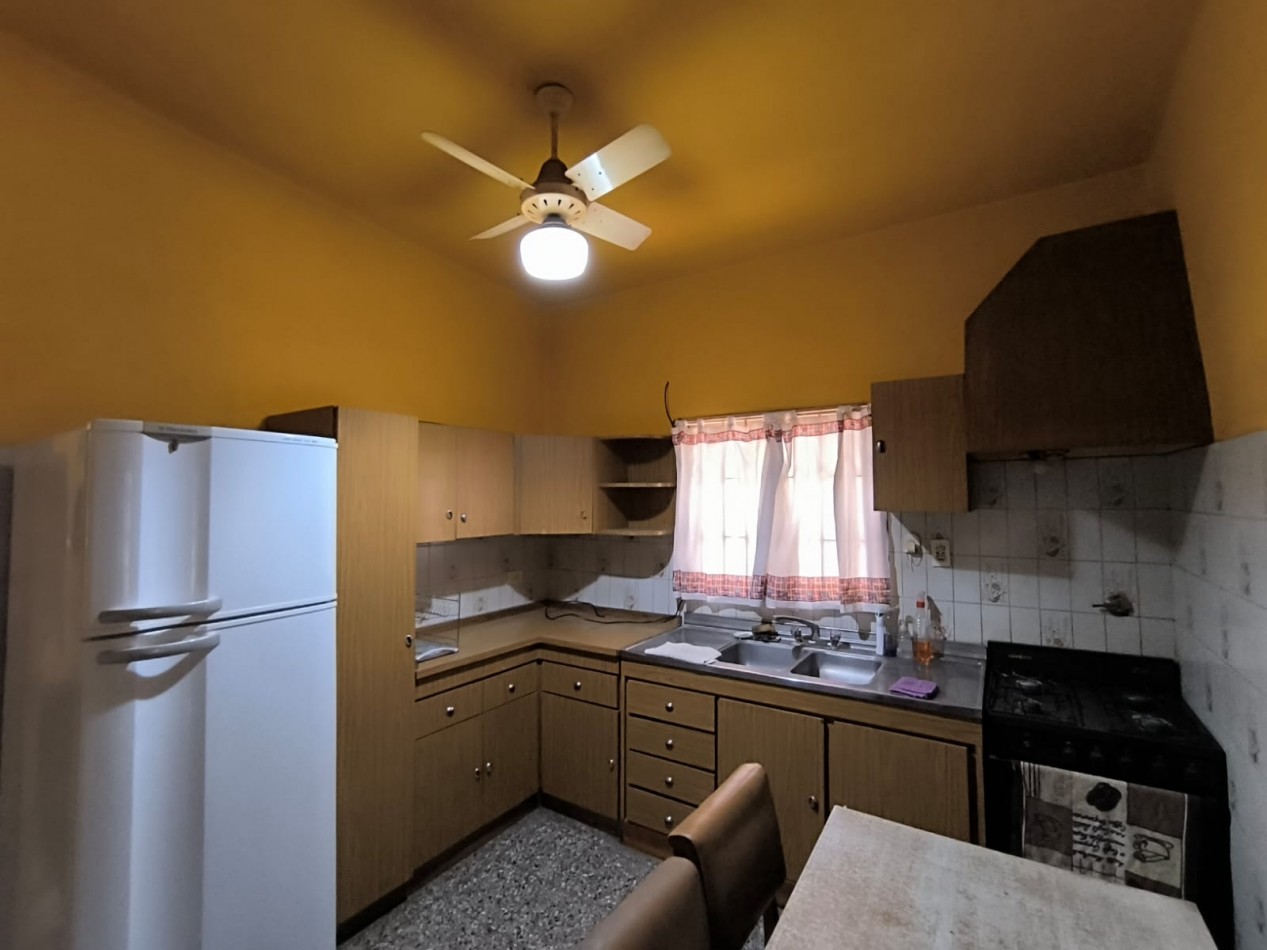 VENTA CASA 3 AMBIENTES CON PATIO CENTRO LOS POLVORINES