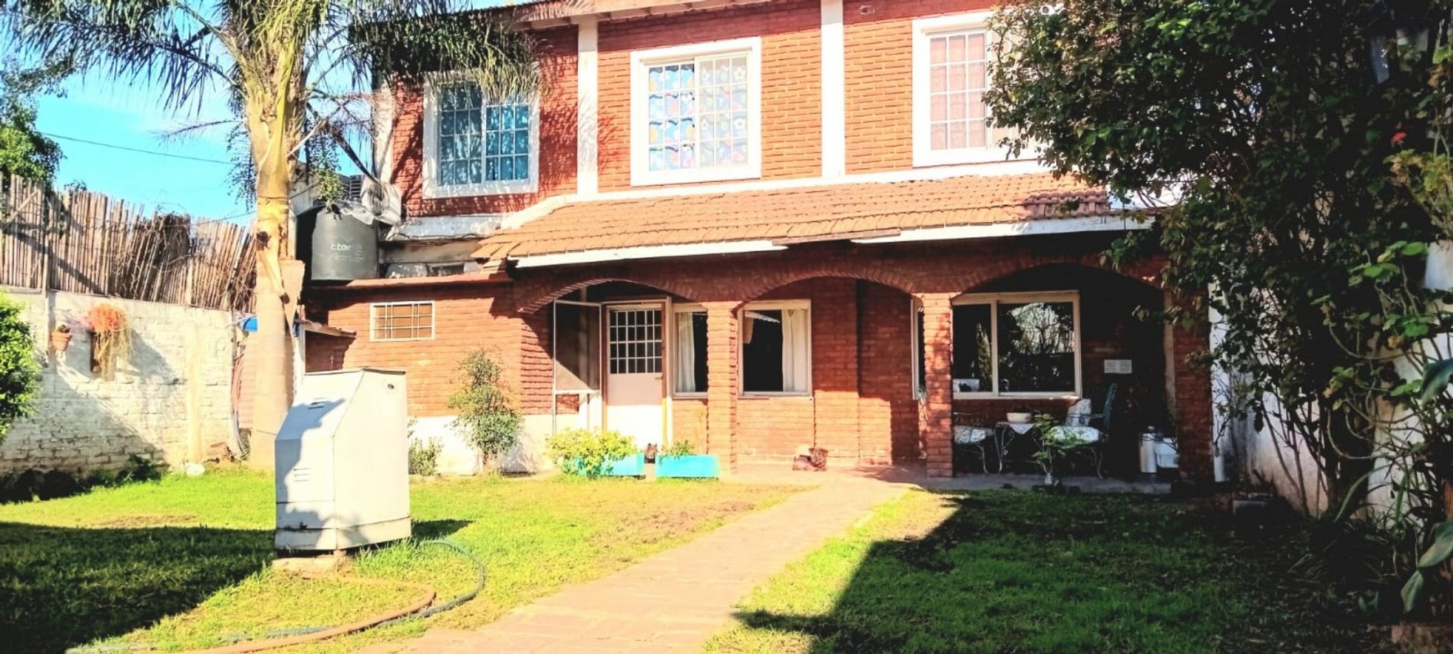 VENTA CASA 4 AMBIENTES CON LOCAL BELLA VISTA