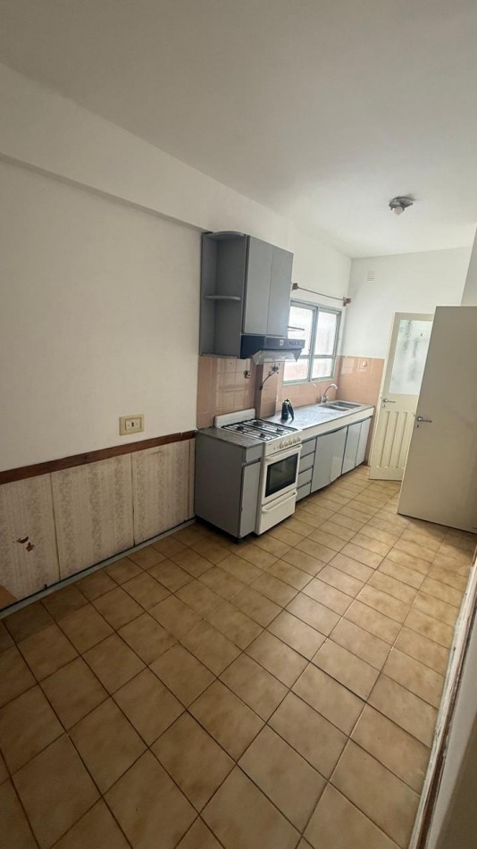 VENTA DEPARTAMENTO 3 AMBIENTES CON BALCON Y COCHERA SAN MIGUEL APTO PROFESIONAL