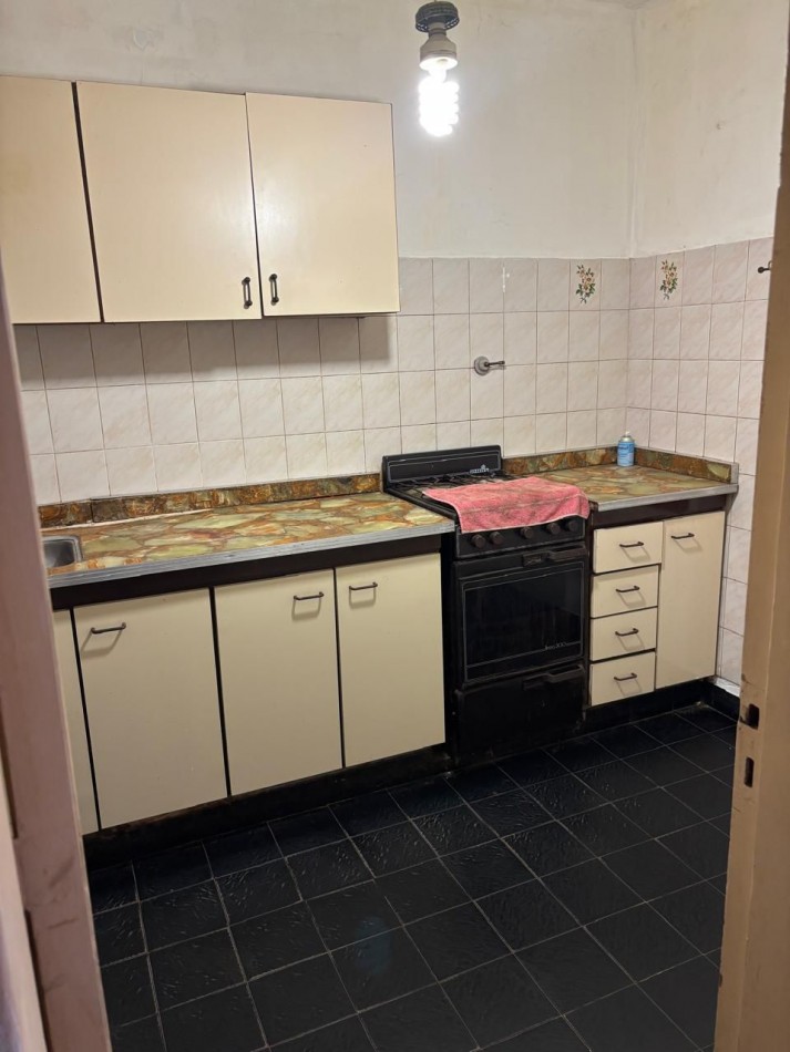 VENTA CASA DE 3 AMBIENTES CON GARAGE LOS POLVORINES