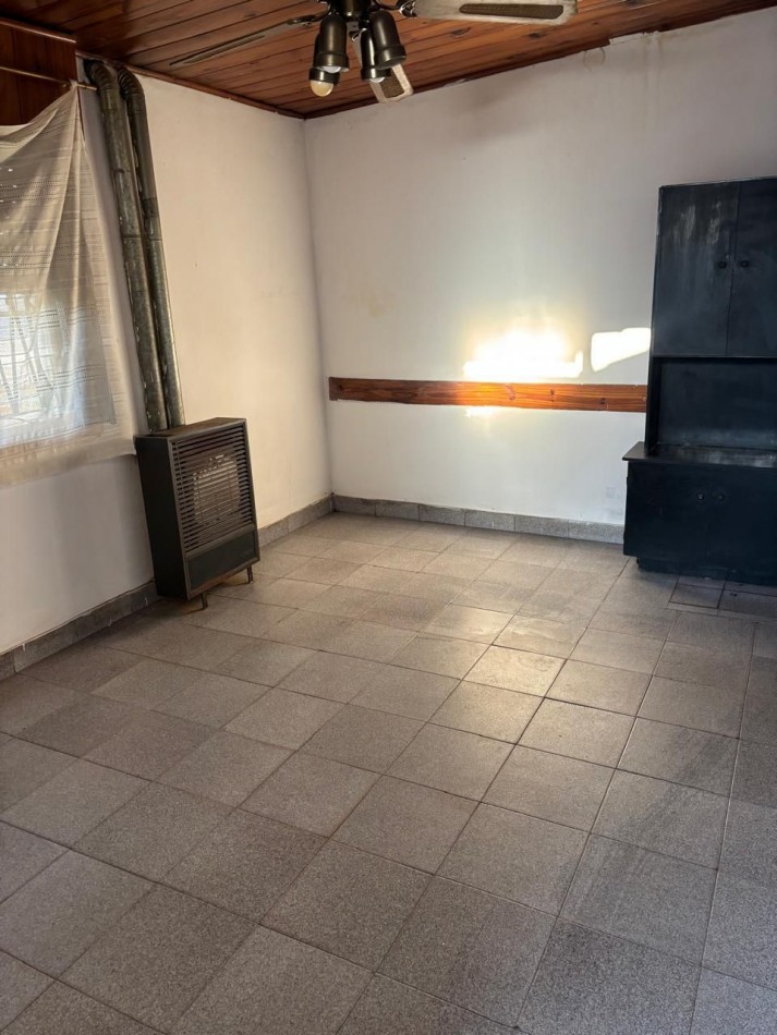 VENTA CASA DE 3 AMBIENTES CON GARAGE LOS POLVORINES
