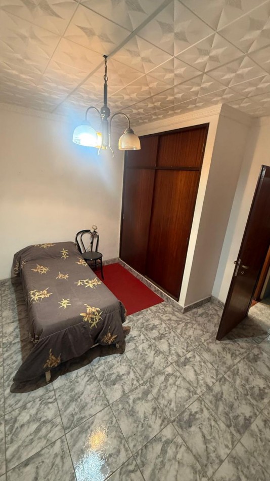 VENTA CASA 3 AMBIENTE CON PATIO Y COCHERA VILLA DE MAYO