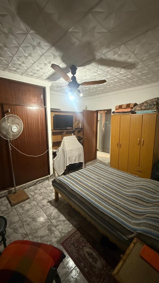 VENTA CASA 3 AMBIENTE CON PATIO Y COCHERA VILLA DE MAYO