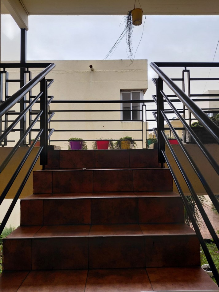 Dpto 3 ambientes en Complejo Cerrado en la calle Irigoin y Dorrego 