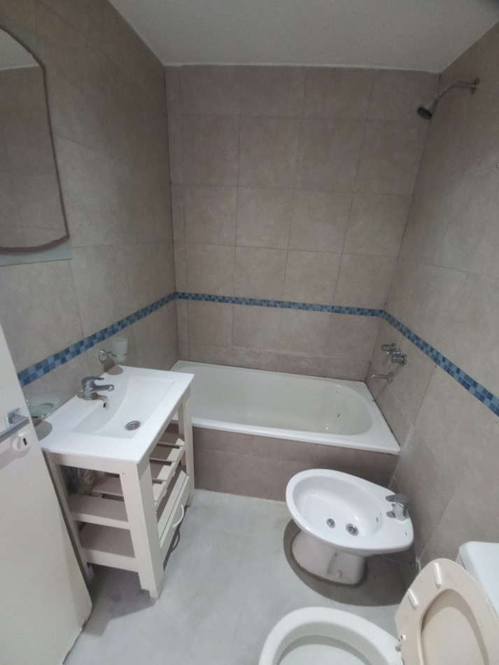 ALQUILER DEPARTAMENTO DOS AMBIENTES CON COCHERA