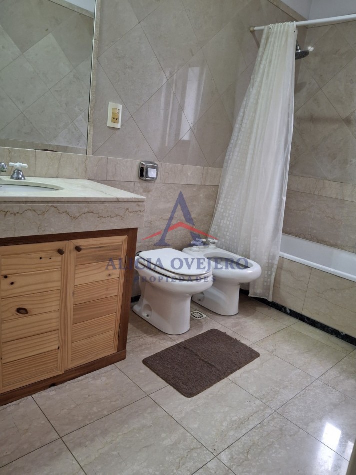 VENTA CASA  6 AMB  c/PILETA y QUINCHO - MUÑIZ  - SAN MIGUEL