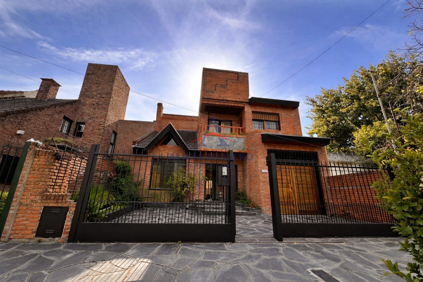 VENTA CASA  6 AMB  c/PILETA y QUINCHO - MUÑIZ  - SAN MIGUEL