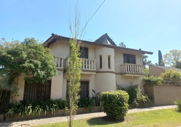 VENTA CASA 5 AMBIENTES BELLA VISTA CON QUINCHO Y PILETA