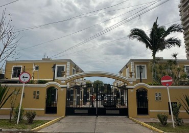 VENTA TRIPLEX 3 AMBIENTES MUÑIZ CON COCHERA